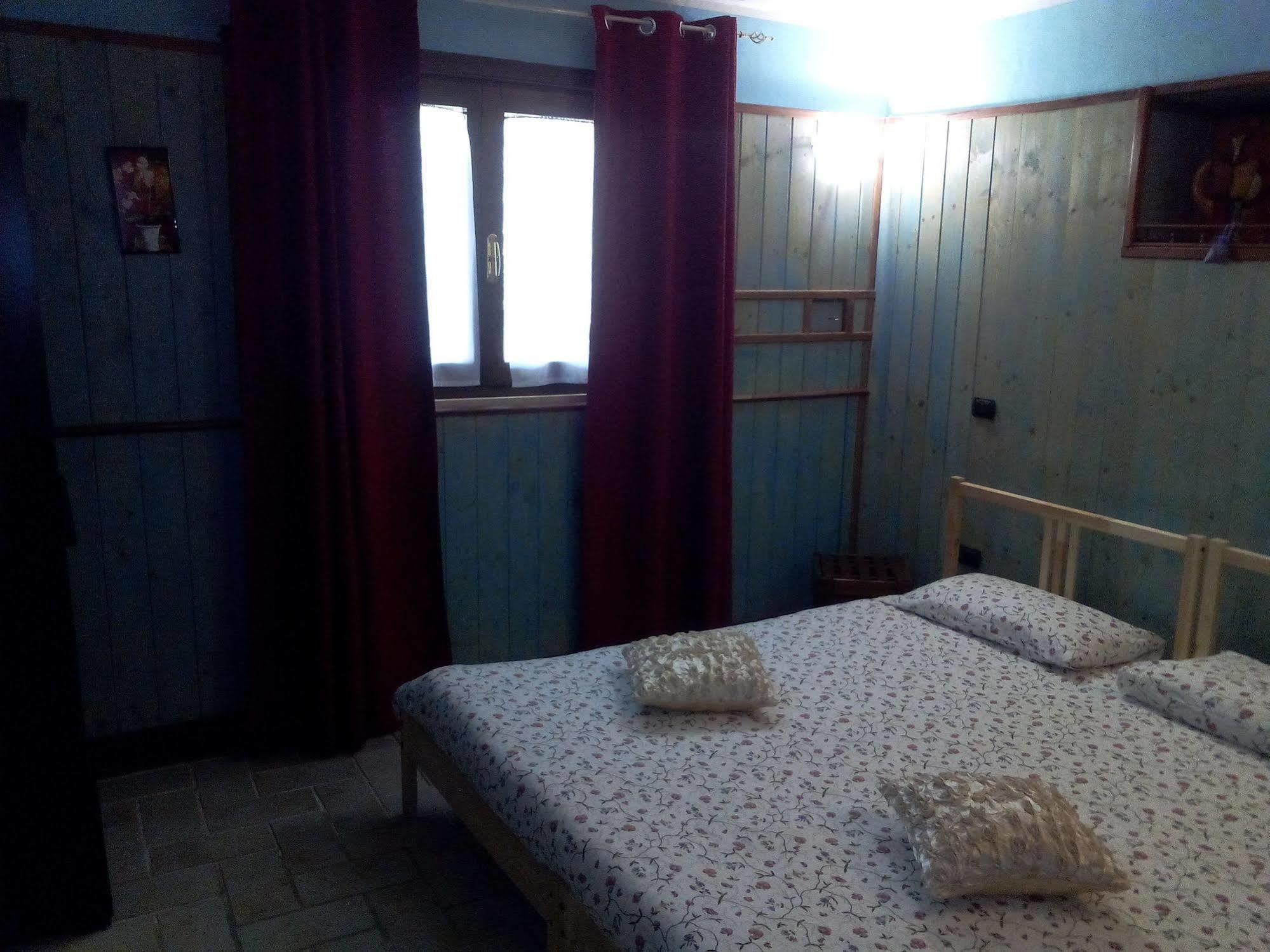 Bed And Breakfast La Grotta Castel Giorgio Exteriör bild